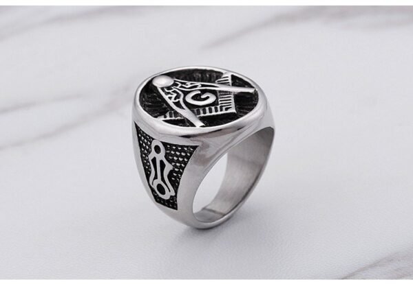Vintage Silver Freemason Ring - Image 2