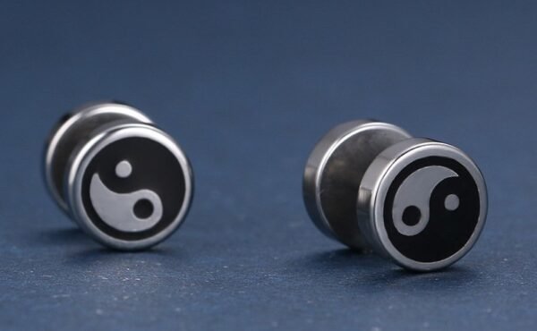 Silver Steel Yin Yang Screw Back Earring - Image 3