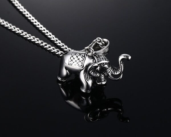 Vintage Silver 3D Elephant Chain - Image 6