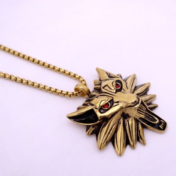 Vintage Gold Red Wolf Medallion Chain - Image 3