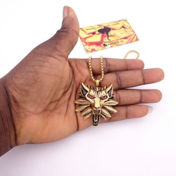 Vintage Gold Red Wolf Medallion Chain - Image 7