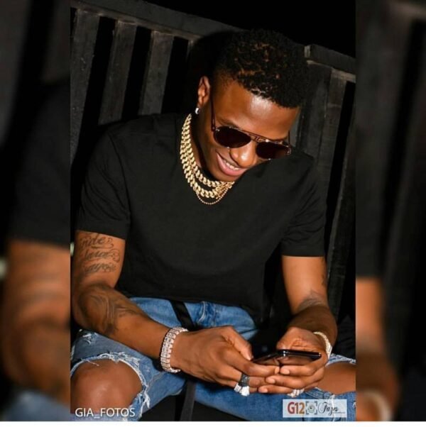 Celebrity Gold Finish Iced Out Cuban Link Choker Chain - Image 3