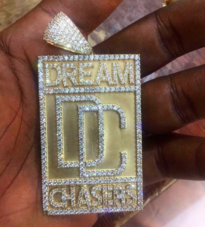 Original 18 Karat AU750 Iced Out Dreamchasers Pendant - Image 5