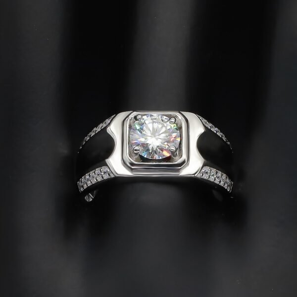 Brillium Men's VVS Moissanite Diamond Ring - Image 5