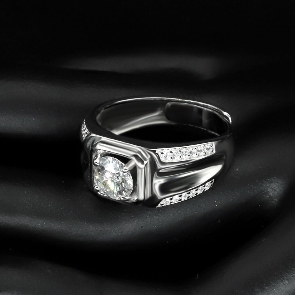 Brillium Men's VVS Moissanite Diamond Ring - Image 3