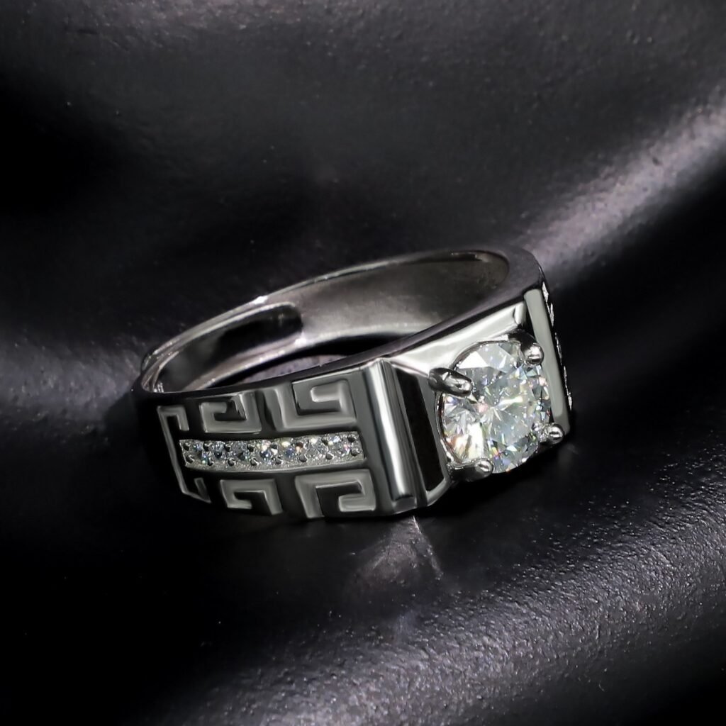 Eleganio Men's VVS Moissanite Diamond Ring - Image 4