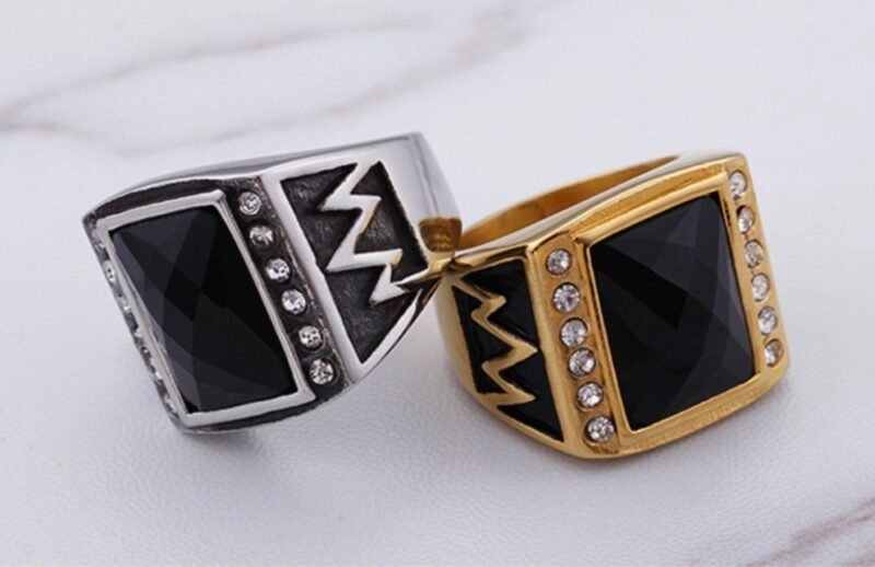 Vintage Thunder Strike Black Stone Ring - Image 10