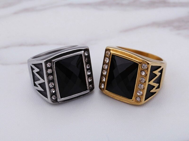 Vintage Thunder Strike Black Stone Ring - Image 6