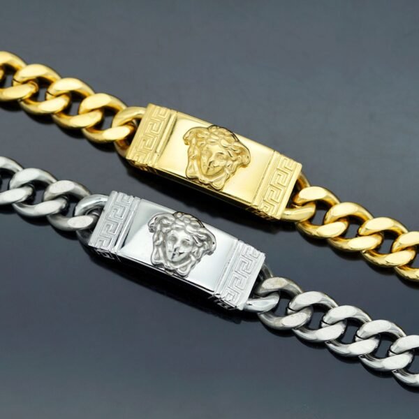 Medusa Crest Curb Link Bracelet - Image 8
