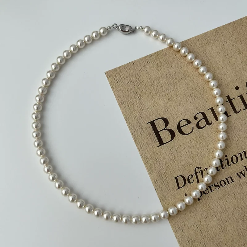Classic White Pearl Beaded Bracelet - Image 3